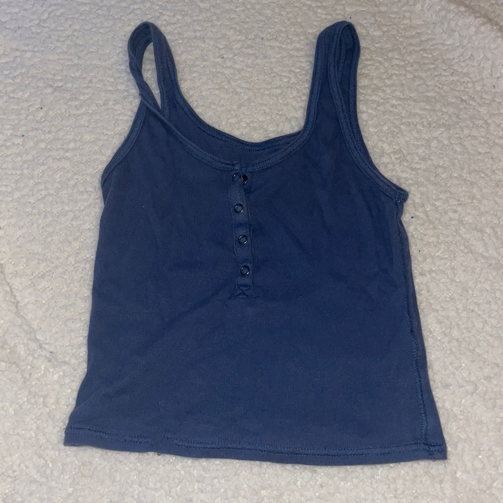 blue button up cropped tank